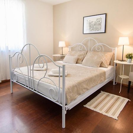 Apartment Stefi Poreč Eksteriør billede