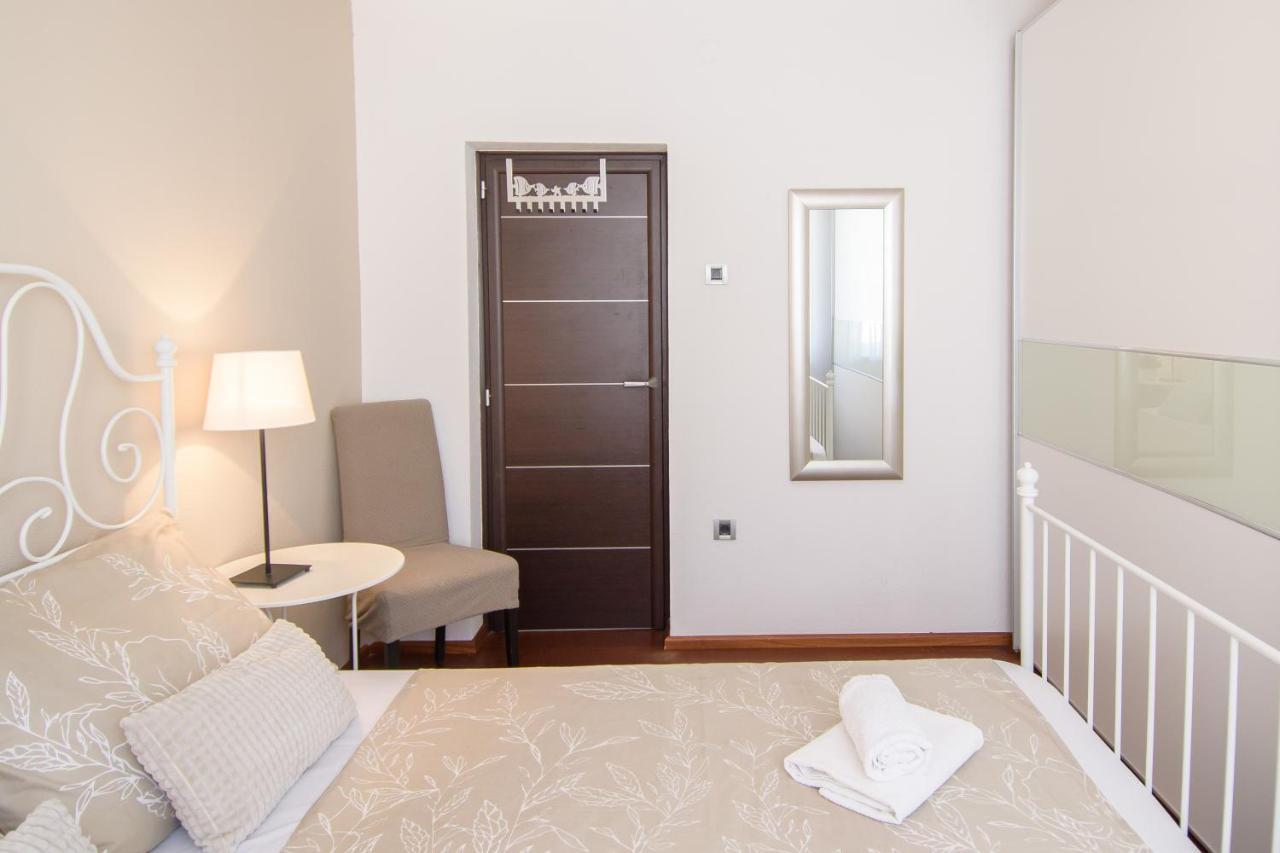 Apartment Stefi Poreč Eksteriør billede